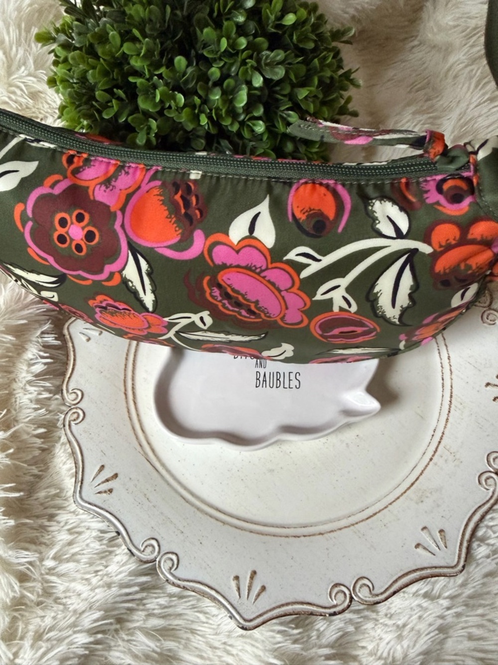 Vera Bradley spring brook sling Olive green Floral Print Crossbody Shoulder Bag - Picture 3 of 9